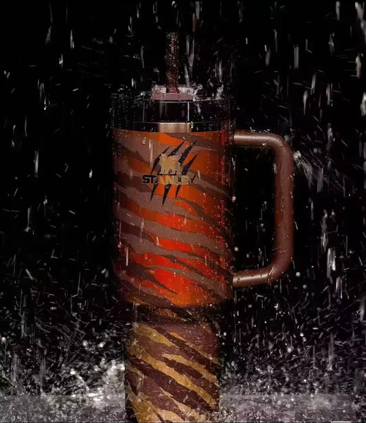 Stanley x Tyla Limited Edition Quencher – Bronze Beast