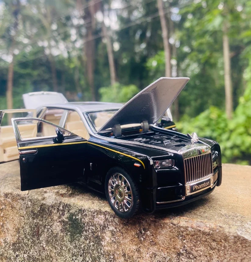 Rolls-Royce Phantom Model Miniature Zinc Alloy Pull Back Premium Toy Car