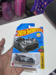 Hot Wheels McMurtry Spéirling – Peak Pursuit Series, 1:64 Scale Die-Cast Vehicle