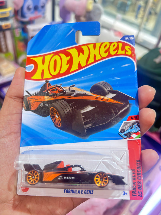 Hot Wheels Formula E Gen3 - 2025 P Case | Track Aces (McLaren NEOM Livery)
